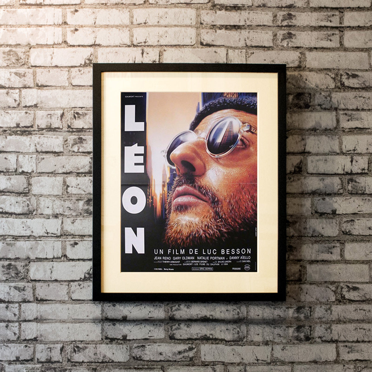 Original Movie Poster of Léon (1994)