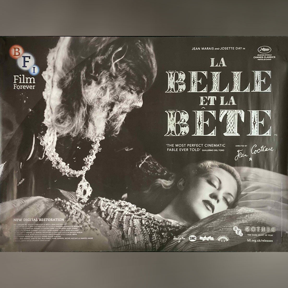 La Belle et la Bête (2013 RR)