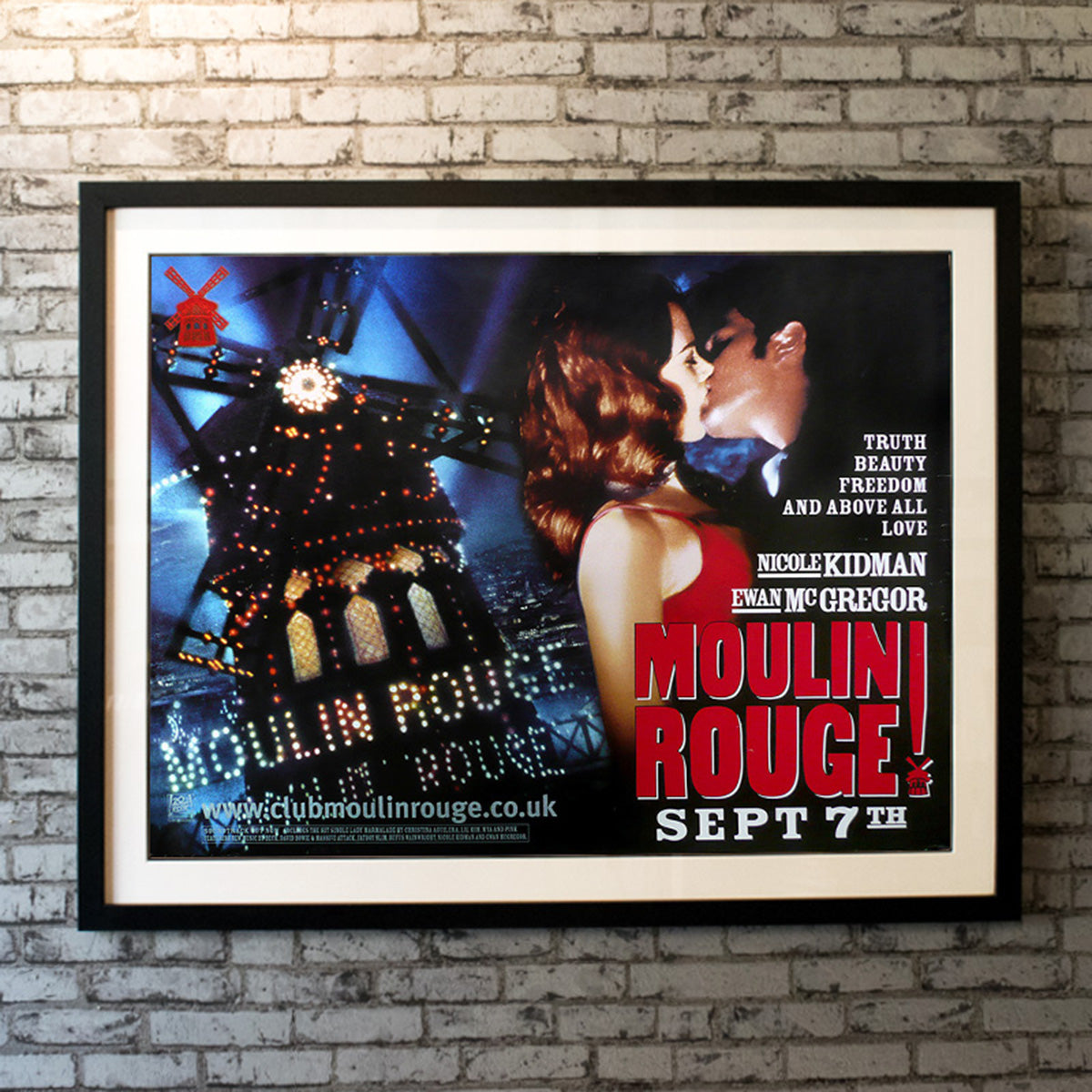 Original Movie Poster of Moulin Rouge! (2001)
